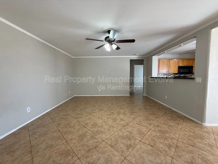 22621 W Yavapai St — Photo 3