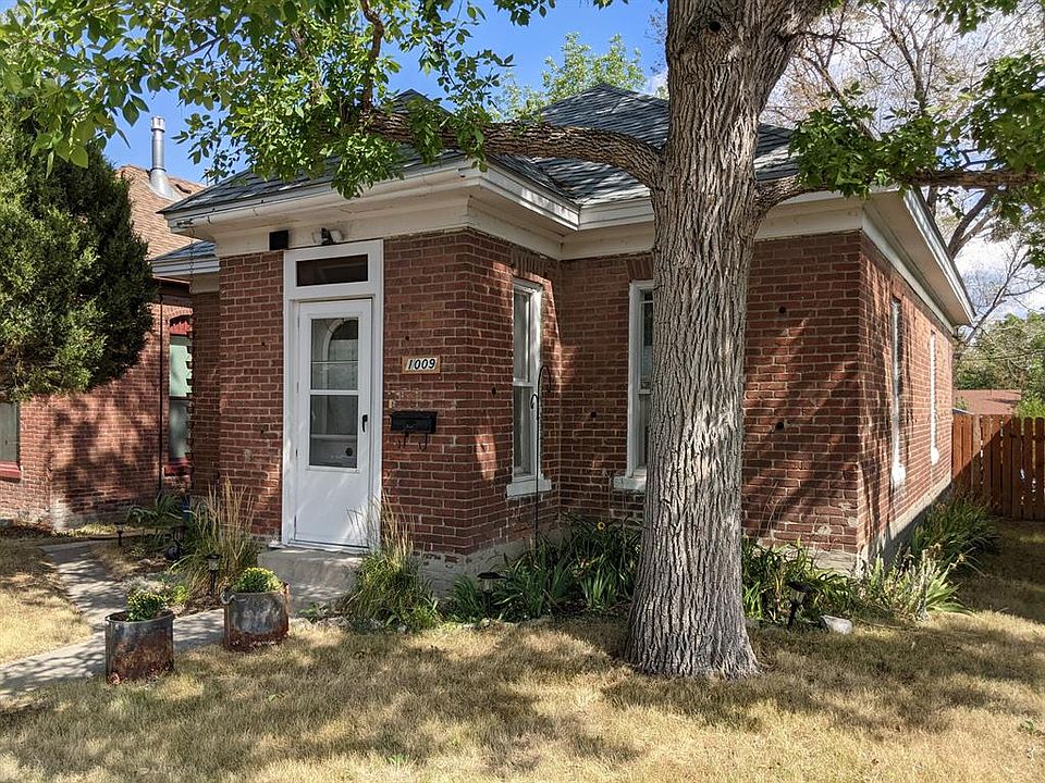 1st image of 1009 Logan St