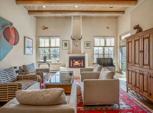 89 Rio Vista Pl, Santa Fe, NM 87501