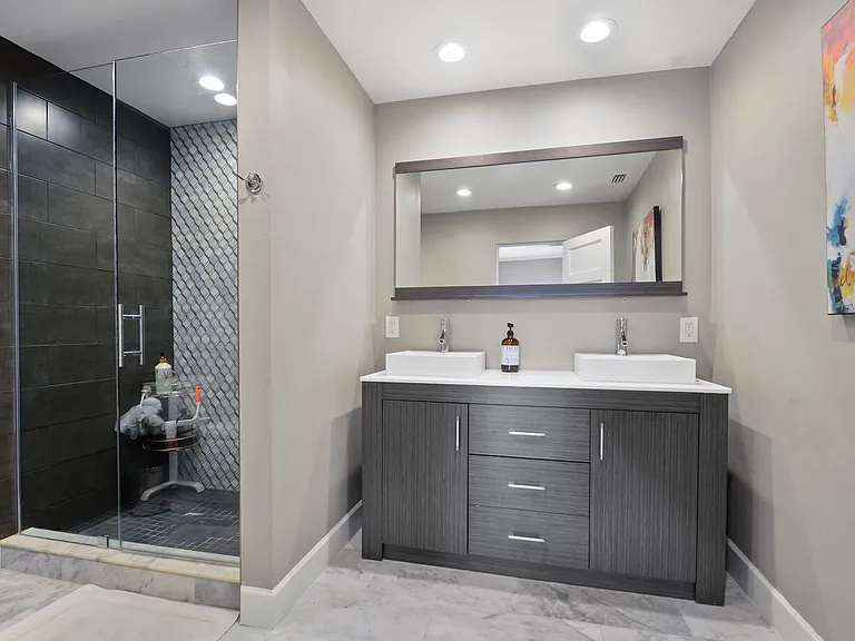 520 Broadway Ave #2 — Photo 13