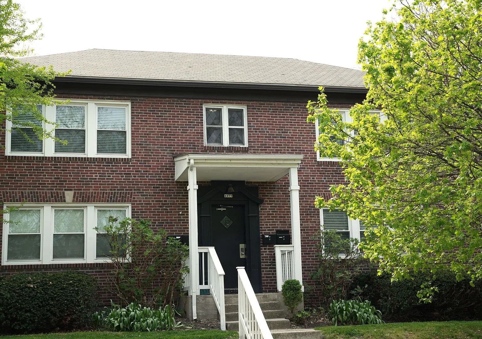 1377 Northwest Blvd - Apt A — Photo 1