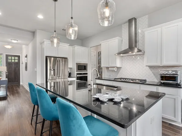3925 Tavarez St, Leander, TX 78681