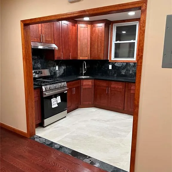 9015 Bayview Pl #2 — Photo 10