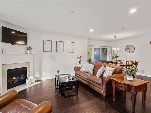 5th image of 1 Roseland St #A-1