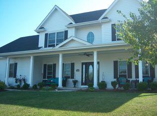 1932 Spring Valley Dr, Elburn, IL 60119