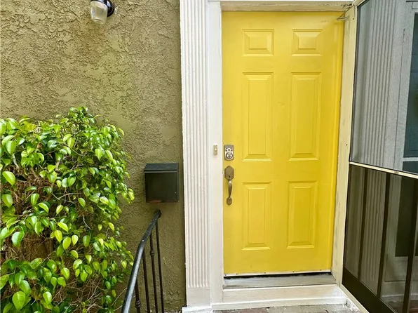 1760 1/2 N Las Palmas Ave, Los Angeles, CA 90028