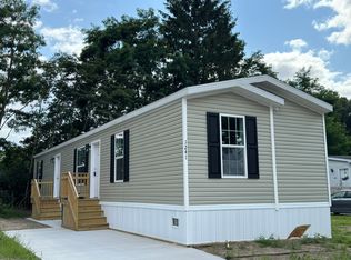 1226 Connie St, Jackson, MI 49203
