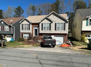 854 Harbins Rd NW, Lilburn, GA 30047