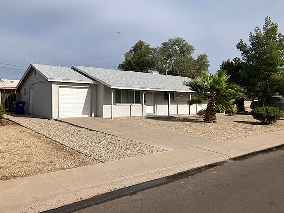 2nd image of 824 W Parkway Blvd