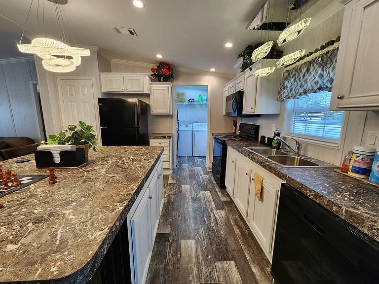 11625 NW 20th St — Photo 4