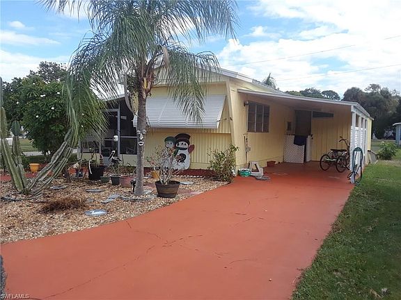 2nd image of 218 Lamplighter Ln #218