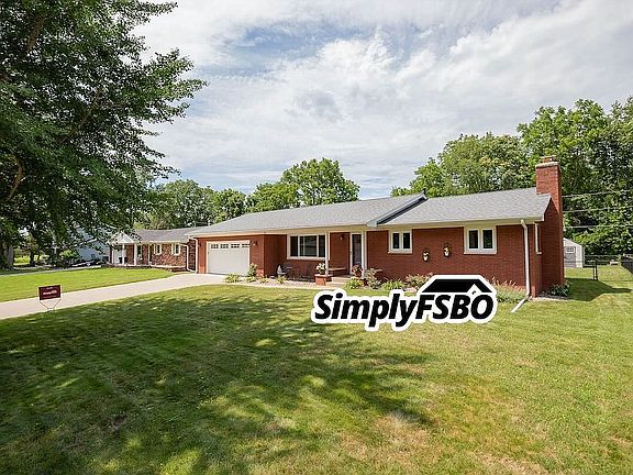 3rd image of 1927 88th Ave W