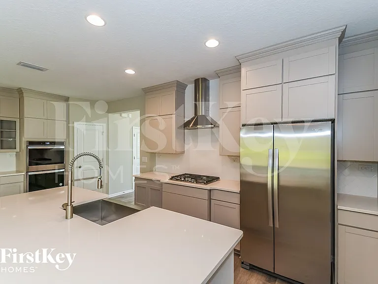 2721 Copperwood Ave — Photo 6