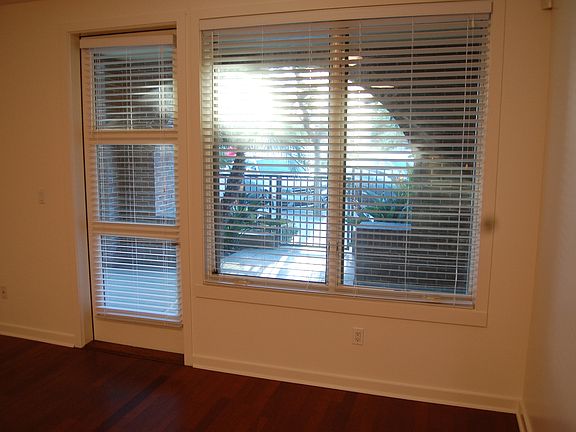 5th image of 5440 La Jolla Blvd Unit E101
