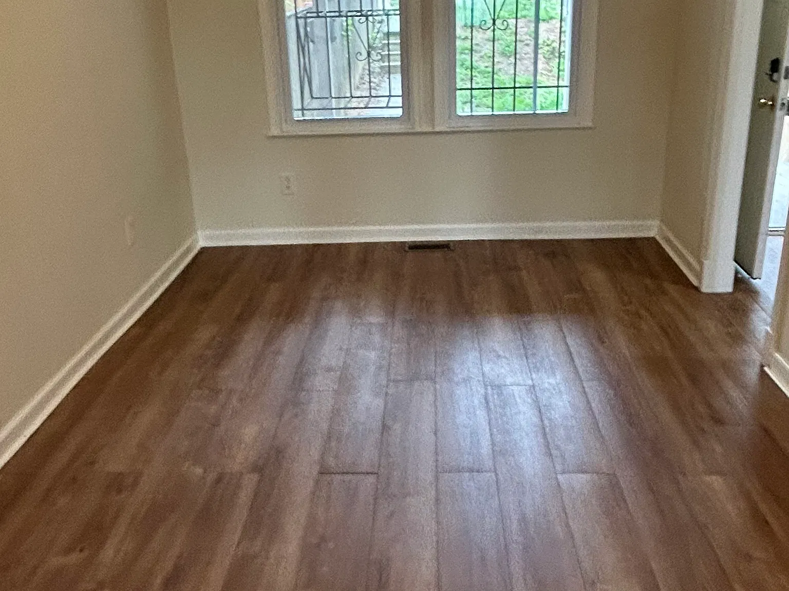Studio, 1850 sqft, $2,995 — Photo 3