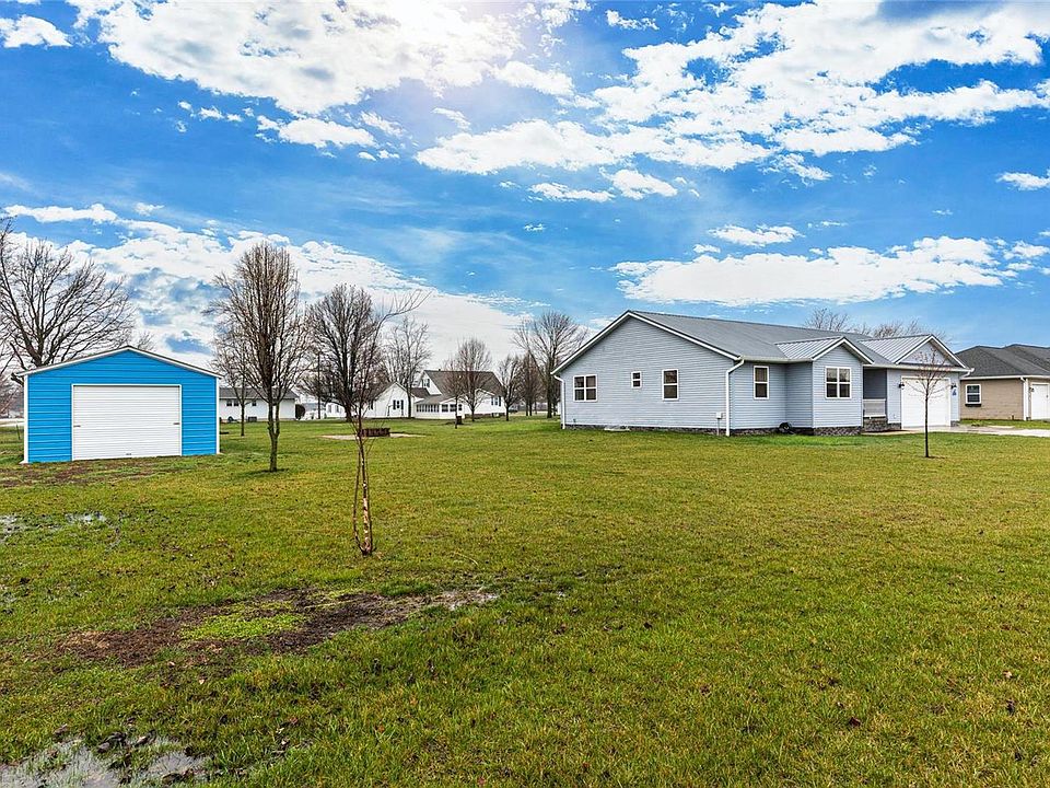 302 Sunset Ct, Dieterich, IL 62424 MLS 23016395 Zillow