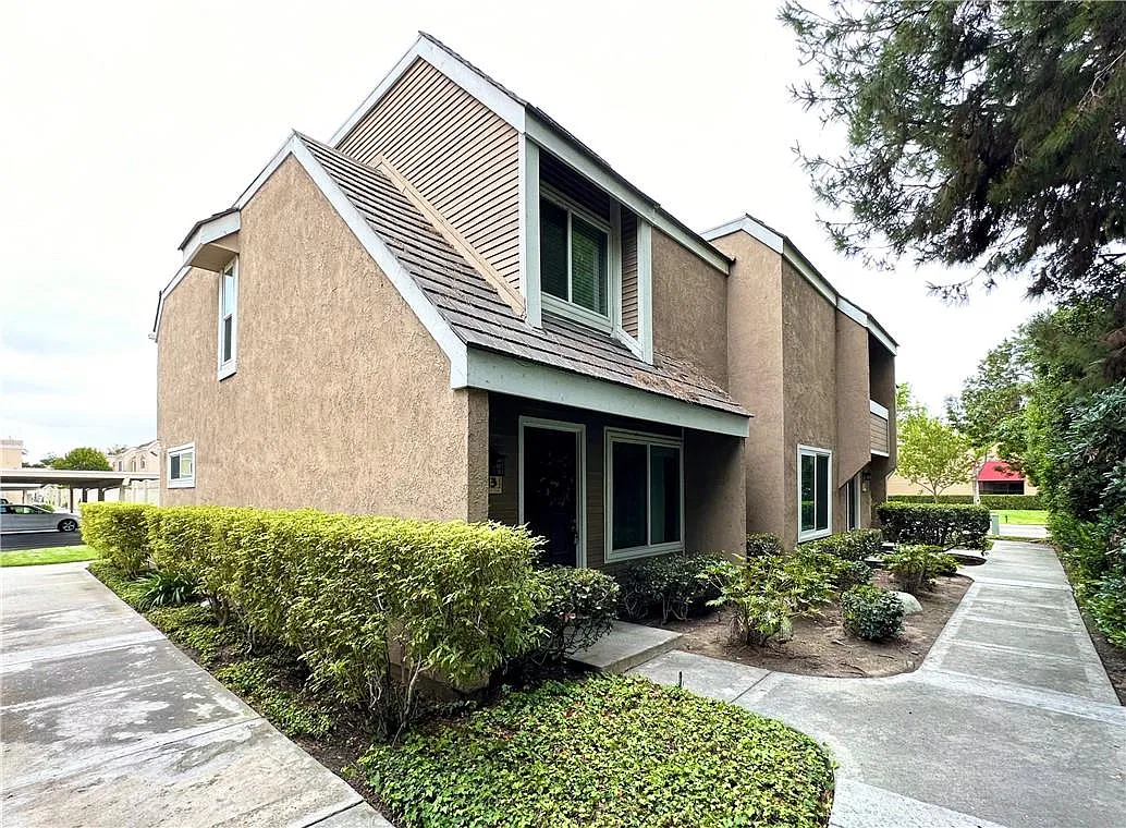 3 bed, 1109 sqft, $4,000 — Photo 2