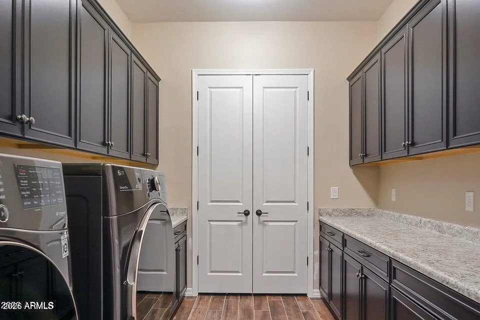 4 bed, 2.5 bath, 3031 sqft, $4,450 — Photo 4