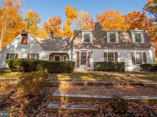 6551 Mountain Rd, Dover, PA 17315