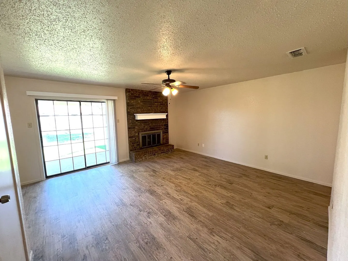 **Beautiful Western Estates Home** — Photo 3