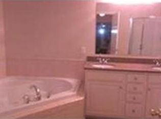 7 Pocasset St, Worcester, MA 01604