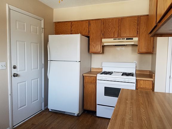 5th image of 5446 S Hugoton Dr