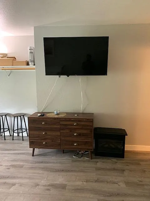 Studio, 315 sqft, $1,575 — Photo 3
