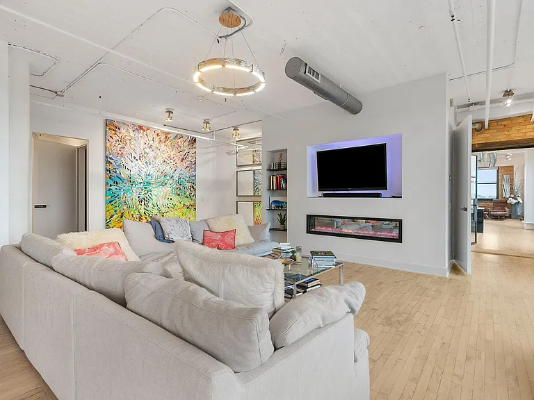 290 Market St #702 — Photo 13