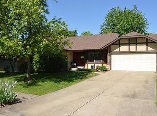 1341 Robertridge Dr, Saint Charles, MO