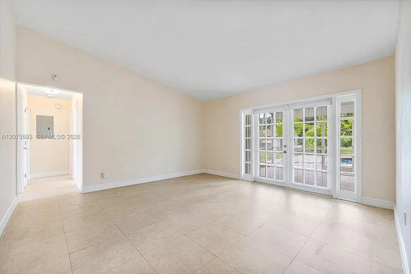 18468 Sw 89th Ct Cutler Bay, Fl 33157 — Photo 3
