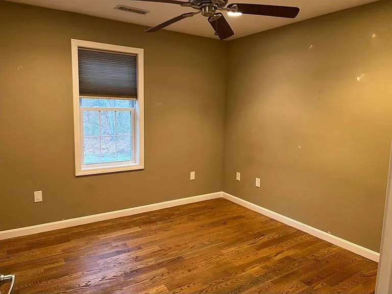 11 Old Greenville Rd #1 — Photo 8
