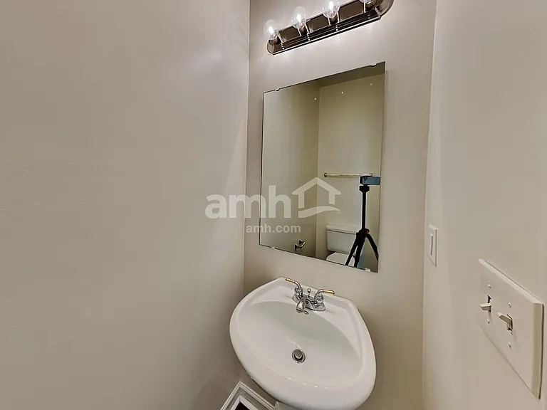 1113 Garrison Rd — Photo 6