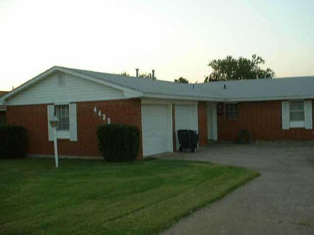 1st image of 4433 SE 44th St
