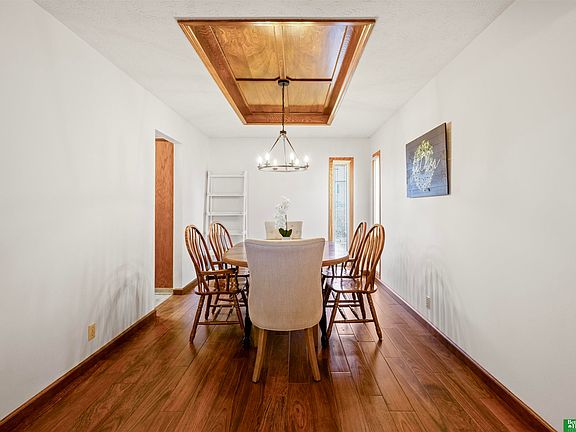 5th image of 902 Iron Rd