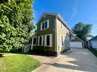522 Cleveland Ave, Batavia, IL 60510