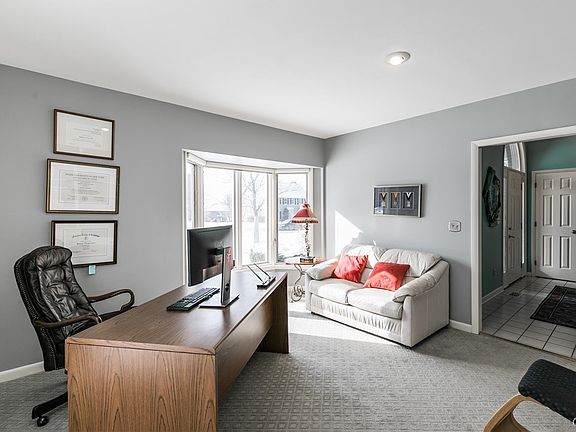 4th image of 4734 Tremblant Cir