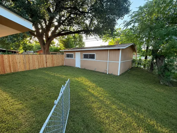 103 Englewood Dr #2, San Antonio, TX 78213