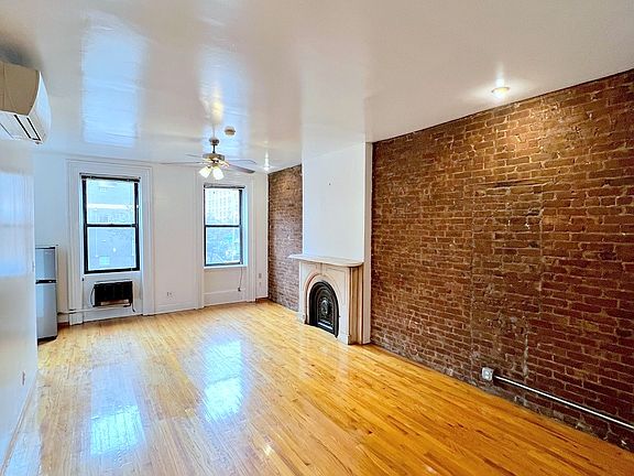 3rd image of 650 10th Ave APT 2F