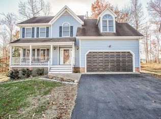 6748 Manor Gate Dr, Midlothian, VA 23112