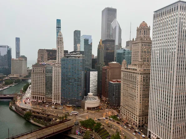 300 N State St Unit 1-3710, Chicago, IL 60654