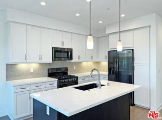 7105 Tampa Ave #7116, Reseda, CA 91335
