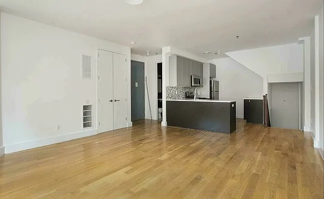 Rented by Bold New York | media 14