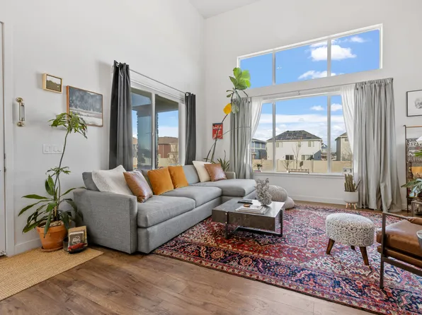 974 W Cyan Valley Way, Bluffdale, UT 84065