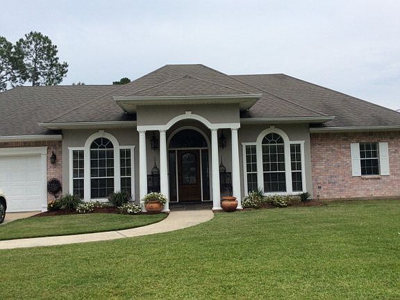 2nd image of 205 Country Club Dr