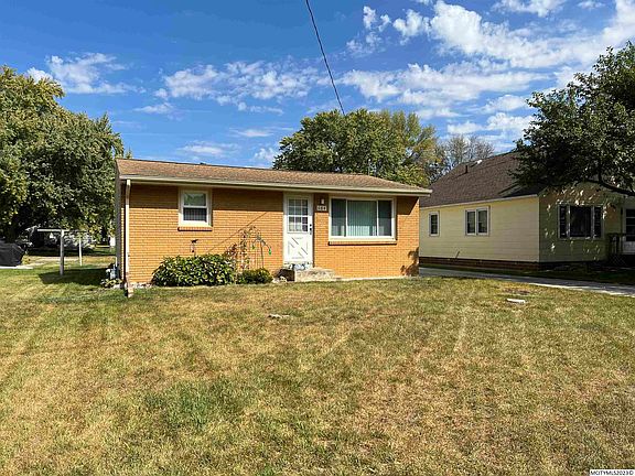 3rd image of 684 17th St SE