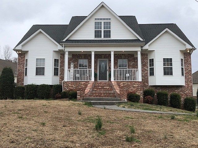 1st image of 303 Artesa Dr