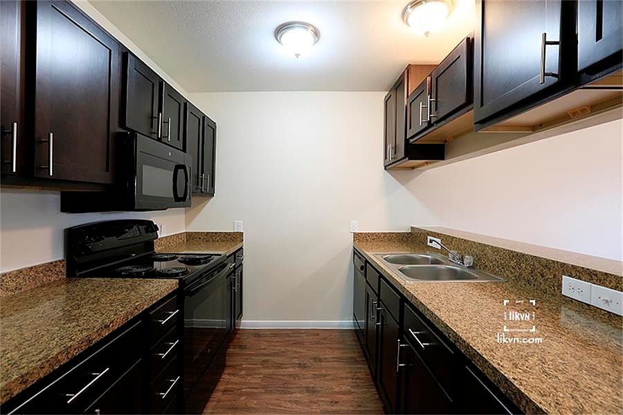 1st image of 9010 Wilcrest Dr #9010