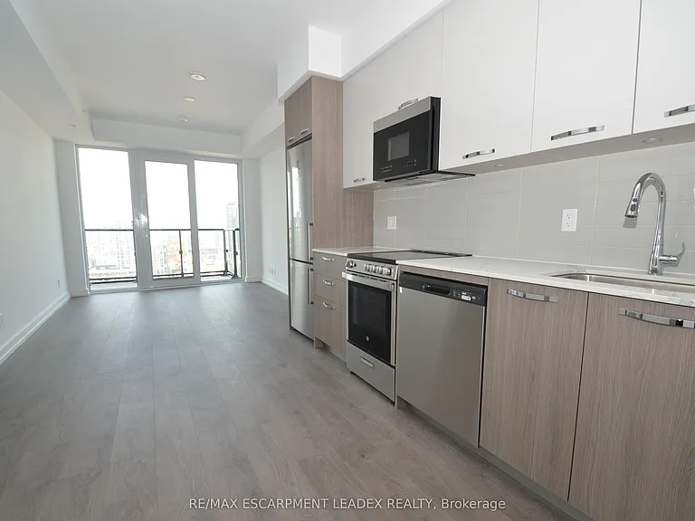 75 James St N #1808 — Photo 26