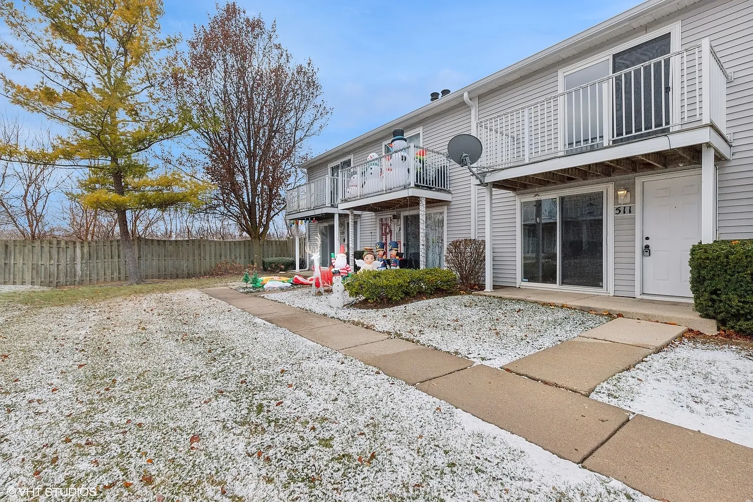 511 Meadow Green Ln photo 1