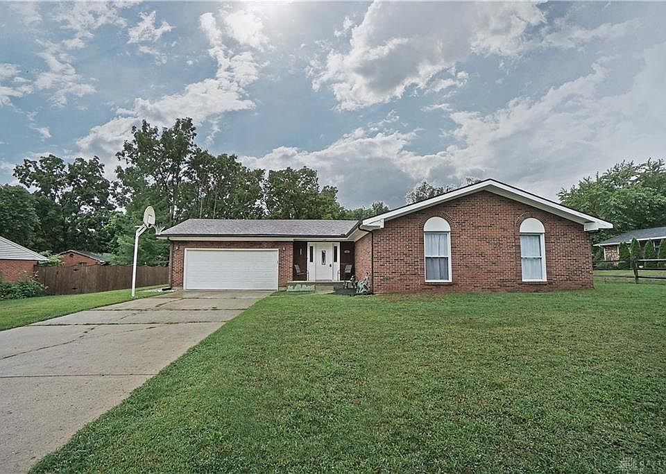 1st image of 573 Robindale Dr